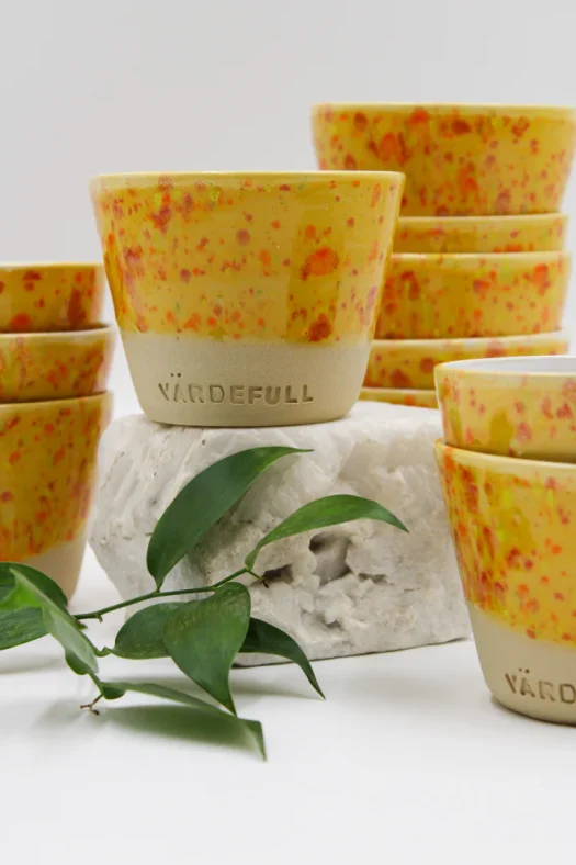 Keramik konfetti mugg gul VÄRDEFULL